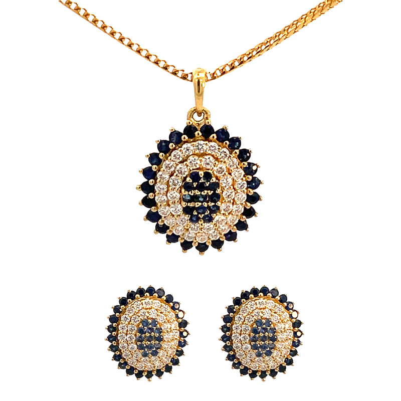 Oval Pendant Set Sapphire, Diamond in 18K Gold